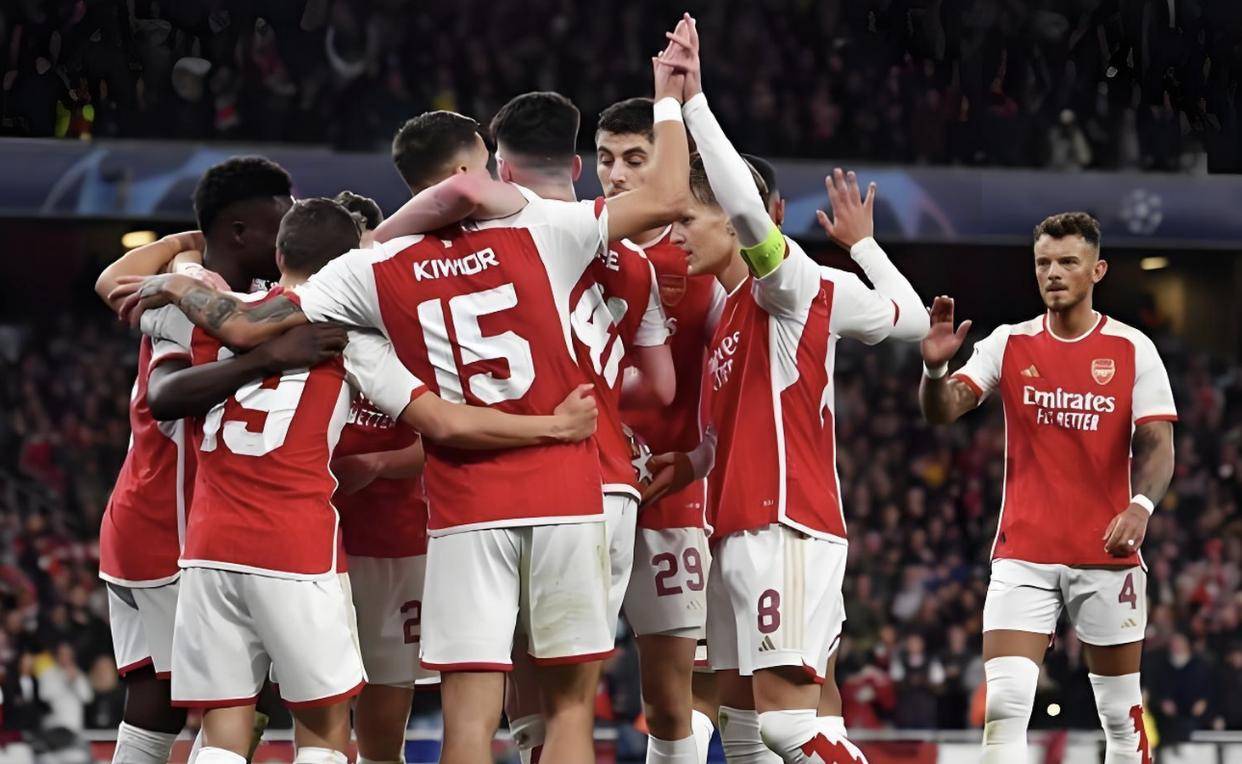 转会期队长鼓劲引欢呼曼城清晨绝杀压哨，国际比赛日阿森纳调整名单以备欧篮联看傻球迷的简单介绍