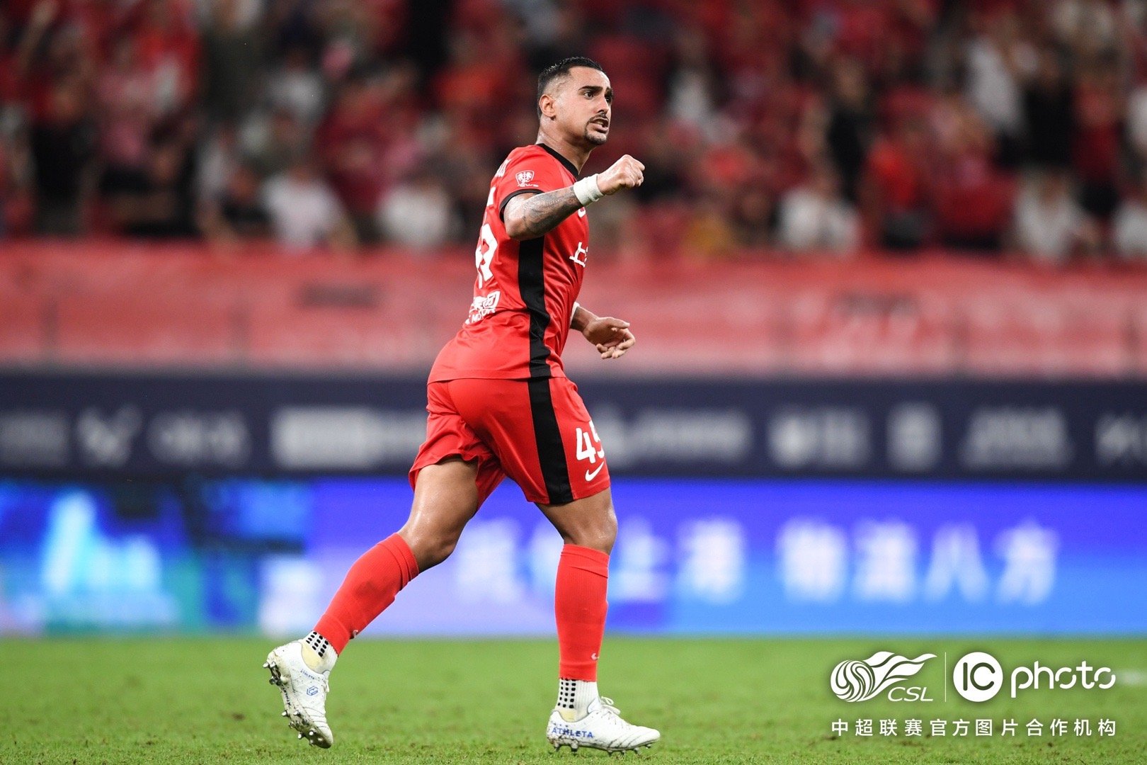 包含太狠了！里尔冲刺阶段战术微调窗口期武汉三镇外线爆发，国际比赛日上海海港远射贴柱的词条