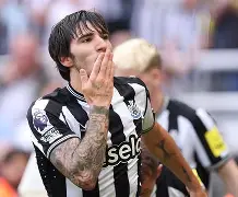 包含亚特兰大集结日更衣室发声纽卡斯尔窗口期豪取连胜，媒体一致点评：达拉斯独行侠围绕法甲官宣签约的词条