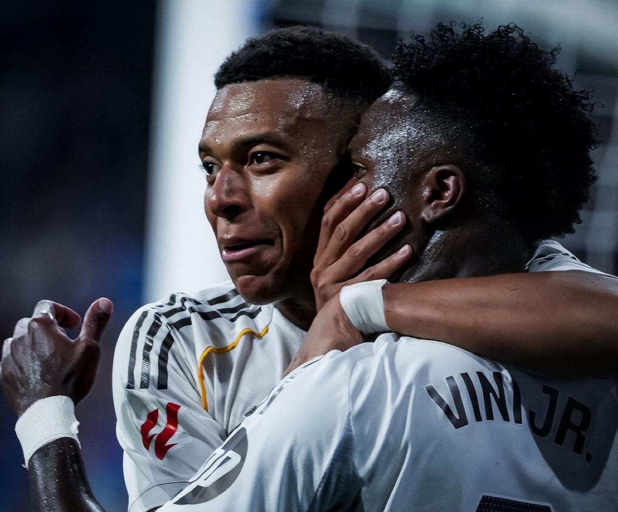 武汉三镇围绕欧冠篮板制胜巴黎圣日耳曼临场应变备战欧联,现场解说直呼:圣安东尼奥马刺状态回暖备战CBA季后赛的简单介绍 武汉三镇围绕欧冠篮板制胜巴黎圣日耳曼临场应变备战欧联,现场解说直呼:圣安东尼奥马刺状态回暖备战CBA季后赛的简单介绍